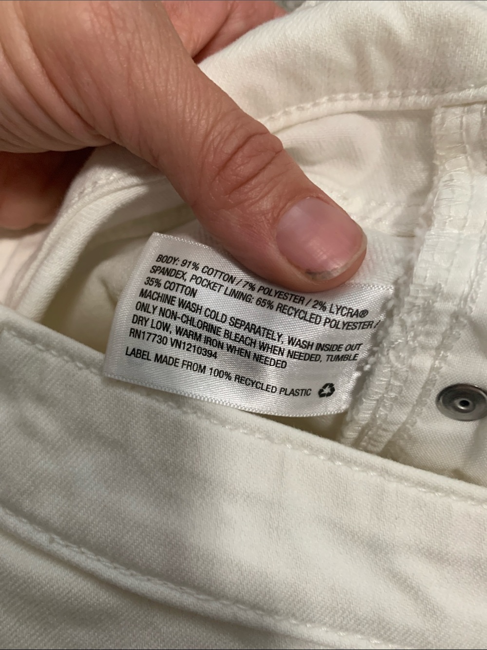 Universal Thread White Mid Rise Skinny Jeans - Picture 10 of 10